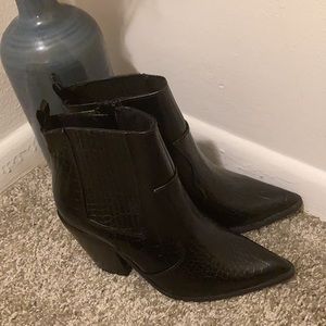 Western Ankle boots